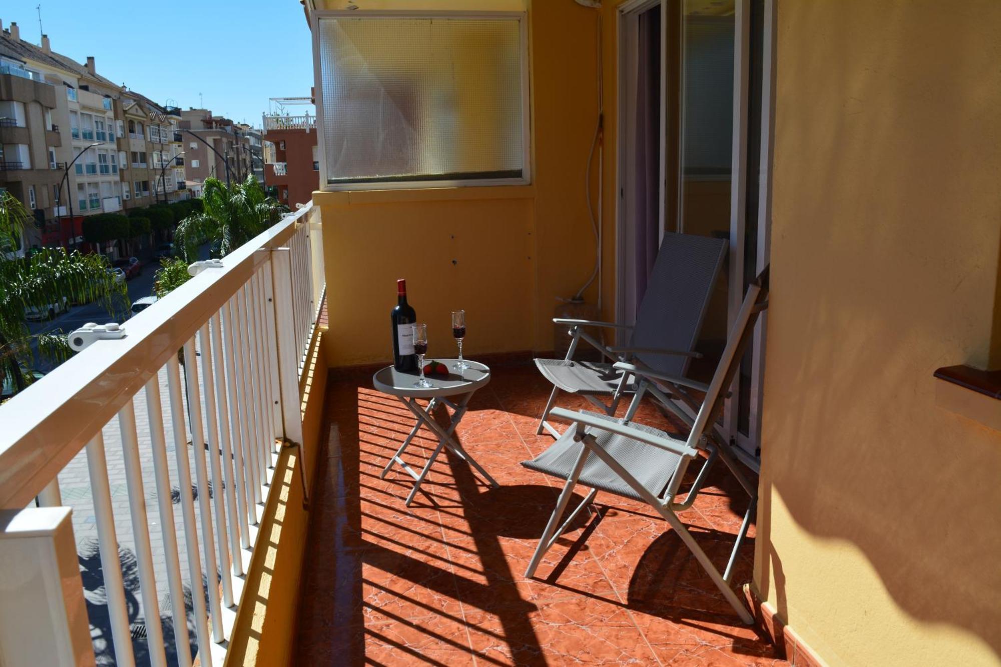 Nonna Beach Apartment Two-Bedroom Rincón de la Victoria Dış mekan fotoğraf